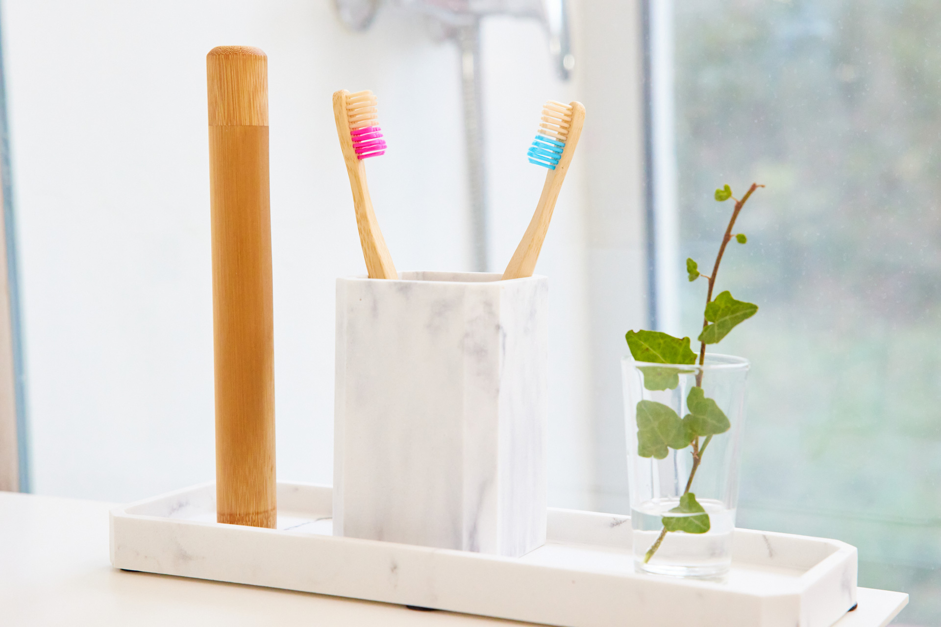 Cepillos de dientes ecológicos de bambú, mejora tu salud dental - Menedent